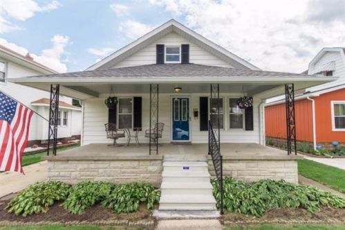 209 11th St, Mishawaka, IN 46544-5325