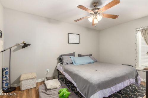 8427 34th Ave, Phoenix AZ  85051-5952 exterior