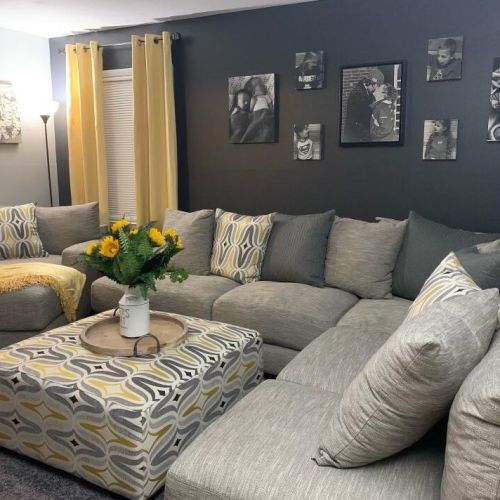 8028 Holt Ave, Milwaukee, WI 53219-3846