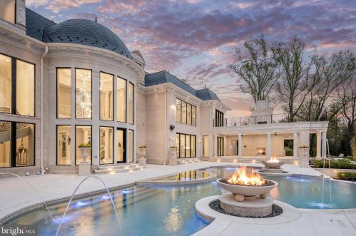 6431 Georgetown Pike, Mc Lean VA 22101-2212 exterior