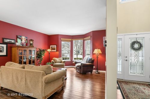 3168 Hampshire Ln, Waukegan IL 60087-5335 exterior