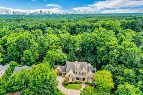 4968 Long Island Dr, Atlanta, GA 30327-4904