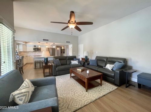 11436 27th St, Phoenix AZ 85028-1802 exterior