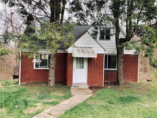 108 Owens Rd, Moon Twp, PA 15108-2439