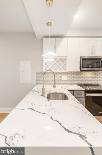 1720 22nd St, Philadelphia PA 19145-1943 exterior