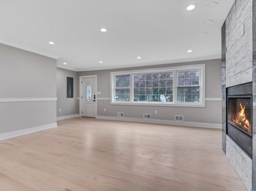 356 New Milford Ave, Dumont NJ 07628-2147 exterior