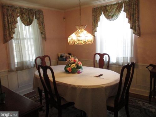 354 Mt Alverno Rd, Media PA 19063-5359 exterior