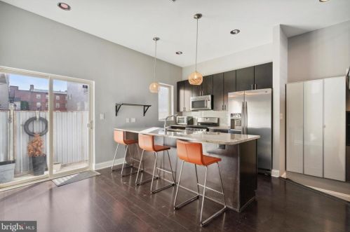 1353 Mascher St, Philadelphia PA  19122-4618 exterior