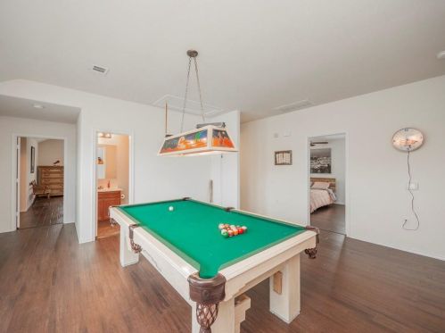 5629 Emma Thompson Way, Austin TX 78747-1711 exterior