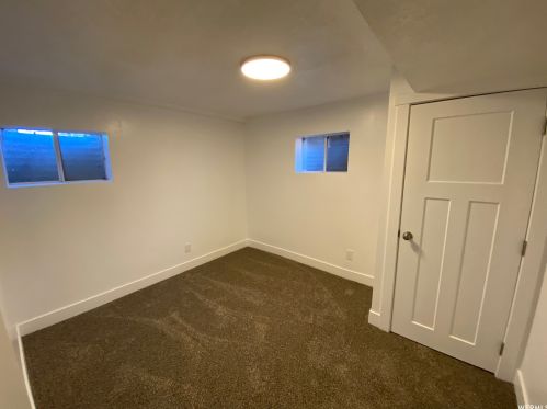 830 Ponderosa Dr, Sandy UT 84094 exterior