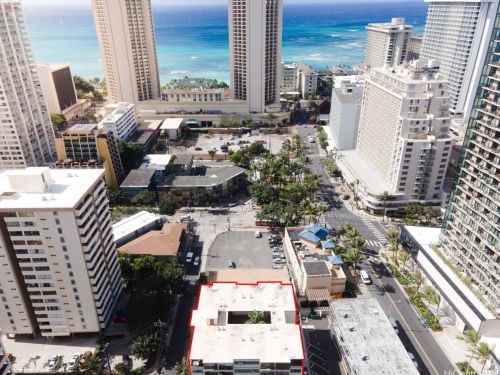 222 Kaiulani Ave, Honolulu HI  96815-3061 exterior