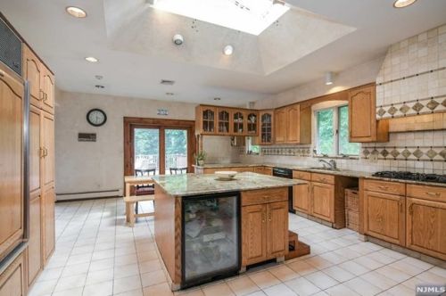 176 Chestnut St, Demarest NJ 07627-1035 exterior