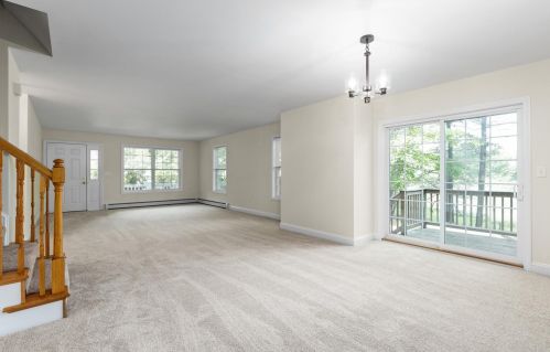 19 Violette Ln, Seabrook NH 03874-4557 exterior