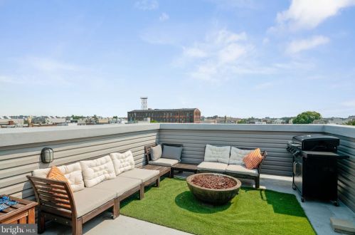 2201 Cumberland St, Philadelphia PA 19125-2203 exterior