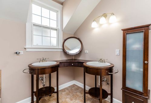 3852 Central Park Ave, Chicago IL 60629-4343 exterior