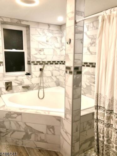 5 Bucknell Trl, Hopatcong NJ  07843-1760 exterior