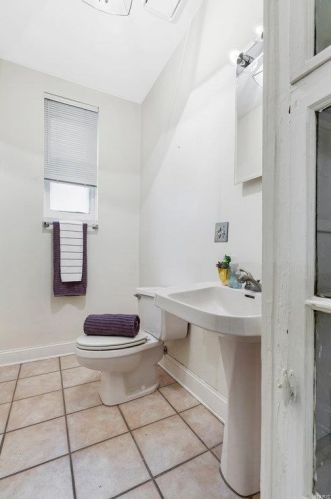 5226 Washington Pl, Saint Louis MO 63108-1116 exterior