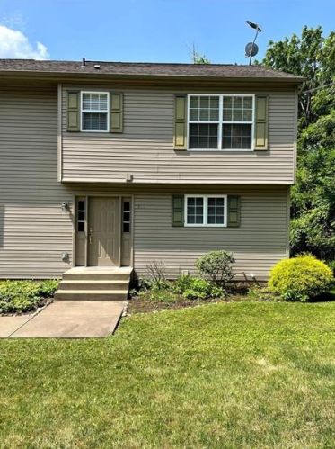 700 Browns Ln, Pittsburgh PA  15237-2606 exterior