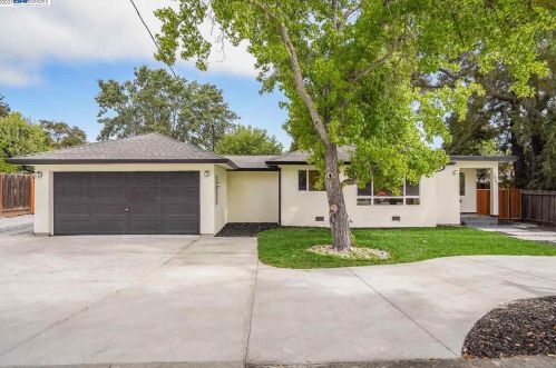 1867 Pleasant Hill Rd, Concord CA  94523-4040 exterior