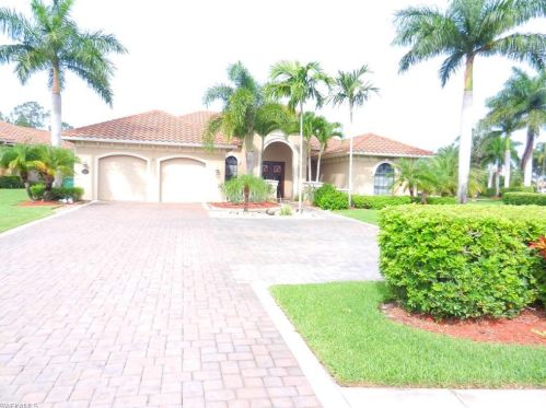 990 Tivoli Dr, Naples, FL 34104-0876