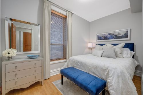 619 Belden Ave, Chicago IL 60614-3305 exterior