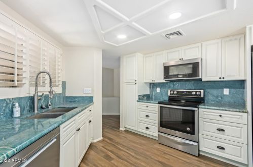 11648 41st Pl, Phoenix AZ  85028-2214 exterior