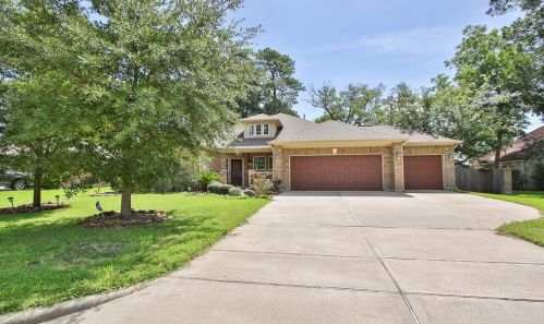 8118 12 Fairway Ln, Humble TX 77346-1716 exterior