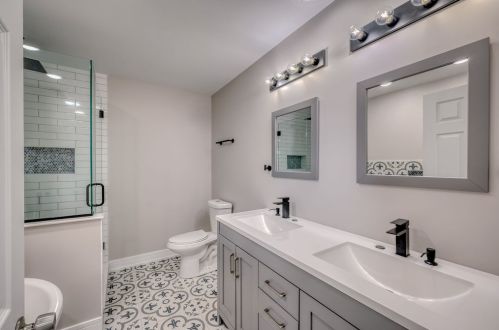 5527 Haddon Ave, Chicago IL  60651-2702 exterior