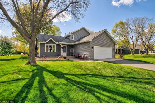 1176 Dawn Ln, Saint Paul, MN 55125-8506