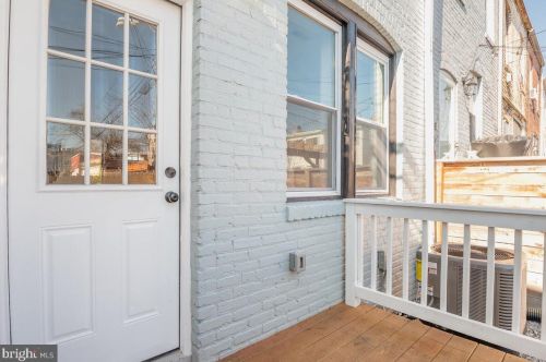 617 18th St, Washington DC 20020-6812 exterior