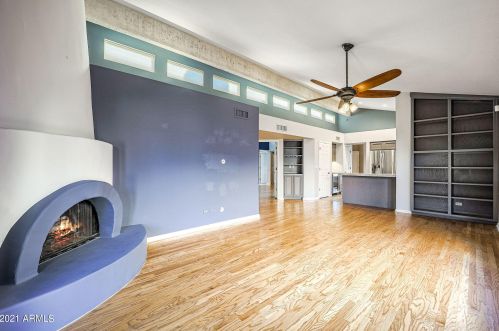 10843 11th St, Phoenix AZ 85020-5836 exterior