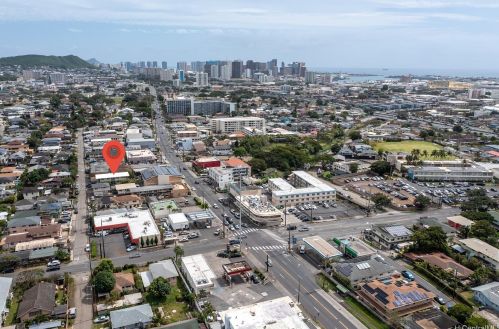 1313 Ahiahi St, Honolulu HI 96817-1901 exterior