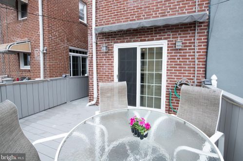 2932 Juniper St, Philadelphia PA 19148-4951 exterior