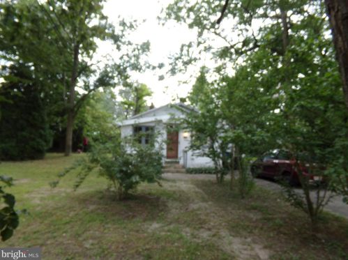 359 Dennis Ave, Browns Mills, NJ 08015-1825