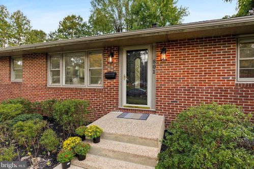 801 Pasadena Dr, Somerdale NJ  08083-1901 exterior