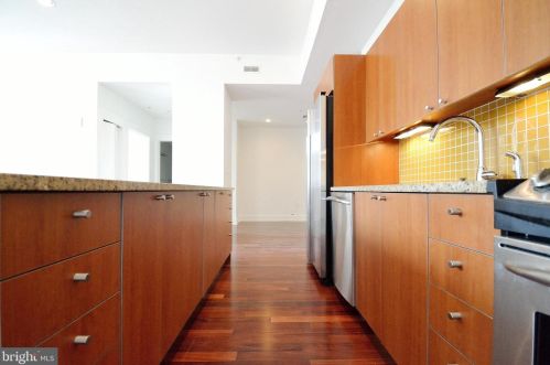 1101 Locust St, Philadelphia PA  19107-5519 exterior