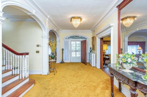 330 Columbus Ave, Mount Vernon, NY 10552-2402