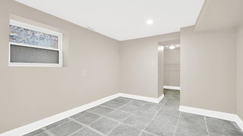 5820 Campbell Ave, Chicago IL 60659-5011 exterior