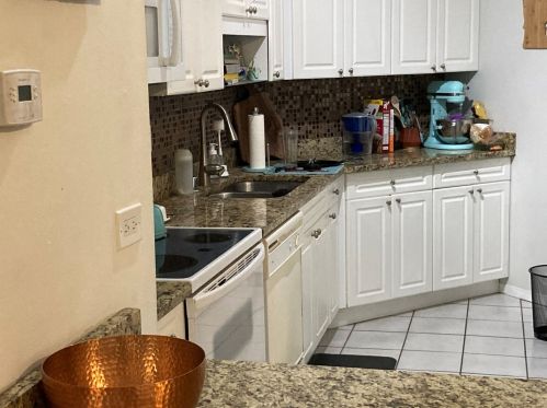 801 Wells St, Chicago IL  60607-4509 exterior