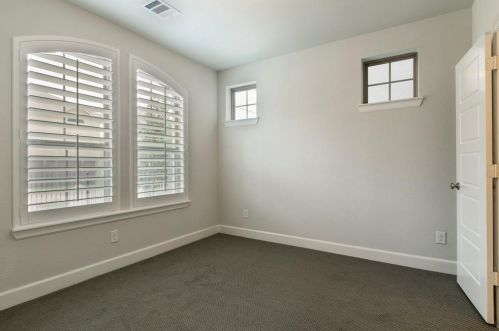 5366 Bowser Ave, Dallas TX  75209-0063 exterior