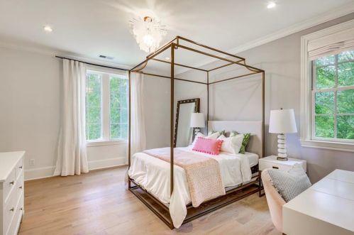 4200 Glengary Dr, Atlanta GA  30342-3508 exterior