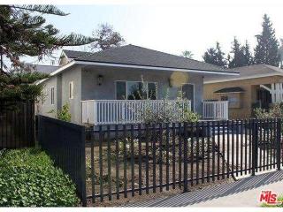 3572 Budlong Ave, Los Angeles, CA 90007-3415