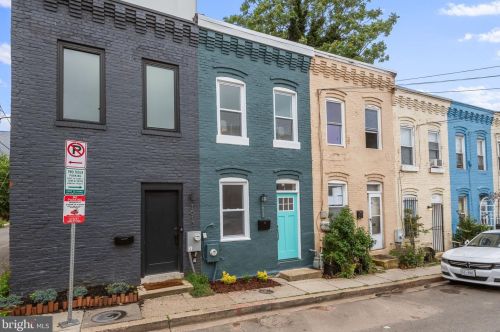 1611 Meigs Pl, Washington, DC 20002-2519