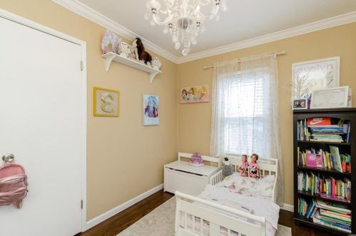 7148 Sharp Ave, Saint Louis MO 63116-3040 exterior