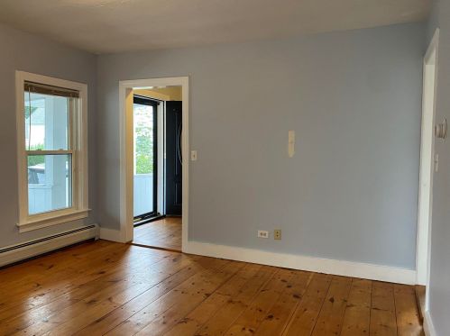 47 Concord St, Concord, NH 03301-3613