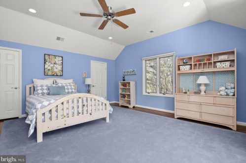 11820 Beekman Pl, Rockville MD 20854-2177 exterior