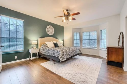 8514 Frst Hts Ln, Austin TX 78749-3500 exterior