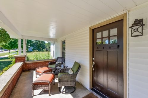 116 Fennville St, Fennville, MI 49408-8445