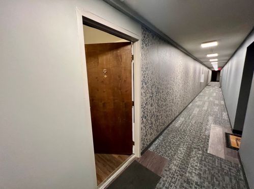 4204 Charlemagne Cir, Pittsburgh PA  15237-2912 exterior