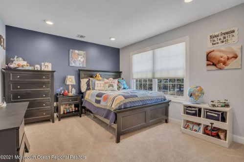 26 Brasch Blvd, Middletown NJ 07748-3161 exterior